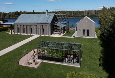 Ein neu gebautes, selbst entworfenes Scheunenhaus aus dem Jahr 2022